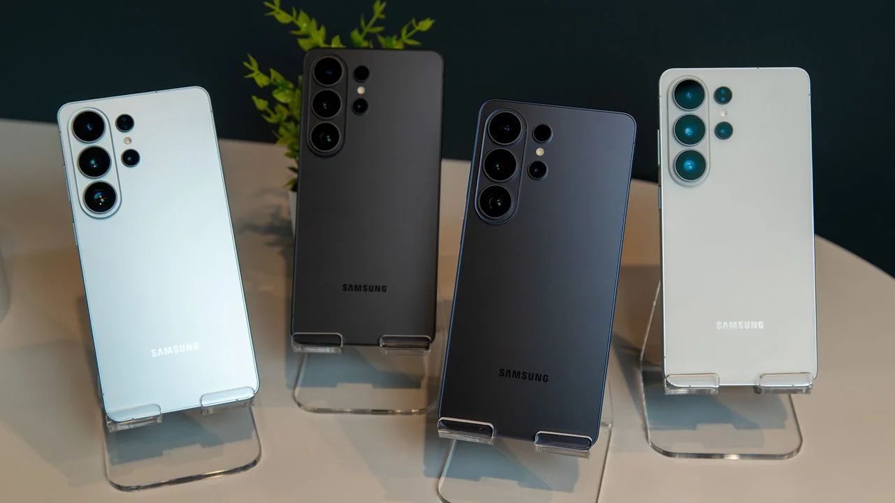 Best Buy is STILL selling the Galaxy S26 Ultra for just $399 with trade-in — plus get a $100 gift card, just for kicks